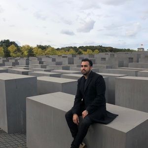 Meet your Posher, Mario